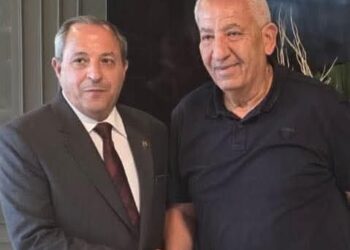 كامل أبوعلي يتراجع عن ترك رئاسة النادي المصري يعد جلسه مع محافظ بورسعيد