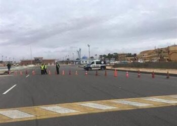 غلق طريق الواحات عند تقاطعه مع طريق زويل الاتجاه القادم من طريق الفيوم 