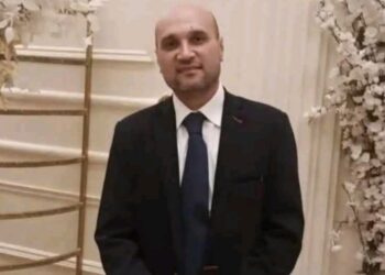 خطأ المعلّم… حين يسير الجهل على قدمين