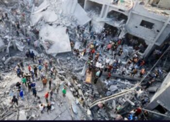 مقتل 11 فلسطينيا بينهم 3 أطفال رضع جراء قصف جوي لمنزل بخان يونس 