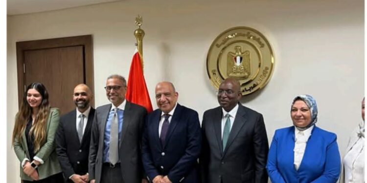 تعاون مشترك بين وزارة الكهرباء والطاقة ومؤسسة التمويل الدولية “iFC ” فى مجالات الطاقة المتجددة