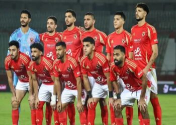 الأهلي يتصدر الدوري بعد الفوز علي المصري ٢/٤