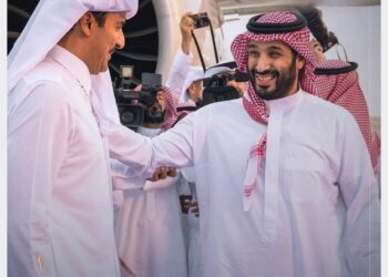 أمير قطر يصل الرياض للمشاركة في القمة الخليجية الأمريكية