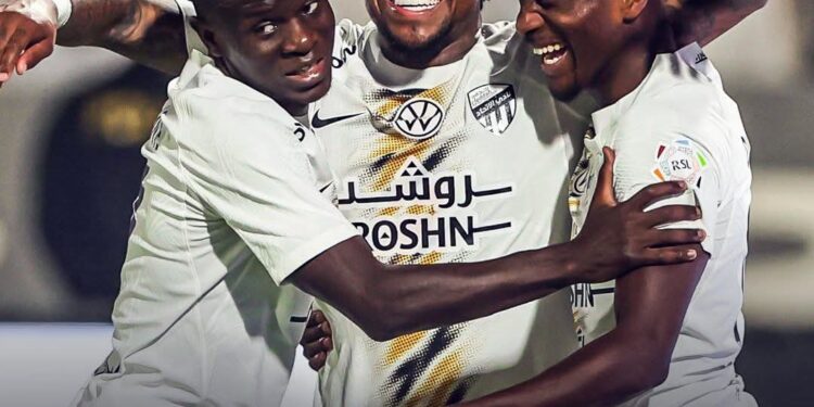 كلاسيكو الدوري السعودي الإتحاد  يمطر شباك الشباب بثلاثية  مقابل هدفين