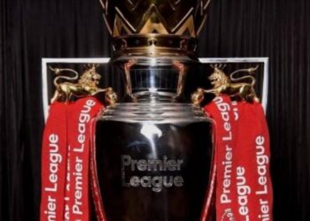 ليفربول يتسلم درع الدوري الإنجليزي