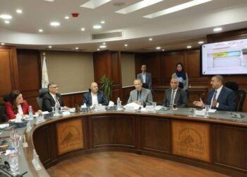 عقد اللقاء الأسبوعي بالجيزة لبحث شكاوى وطلبات  مواطني أحياء الدقي والوراق وبولاق الدكرور والعمرانية