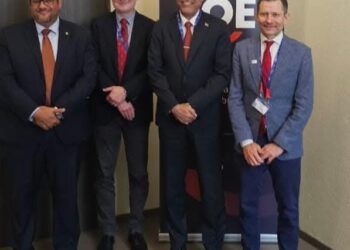 وزير العمل يلتقي وفدًا من المنظمة الدولية لاصحاب الأعمال  بجنيف 