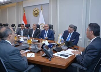  التربية والتعليم بالجيزة : “من يحاول الغش أو الإخلال بالنظام سينال العقاب الصارم دون تهاون.”