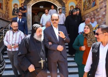 محافظ سوهاج في زيارة لـ الدير الأبيض و الدير الأحمر