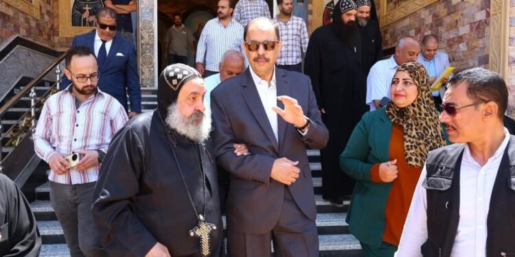 محافظ سوهاج في زيارة لـ الدير الأبيض و الدير الأحمر