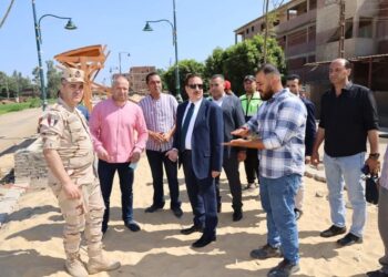محافظ المنوفية يتفقد مدخل شبين الكوم الجديد استعدادًا لافتتاحه بالعيد القومي