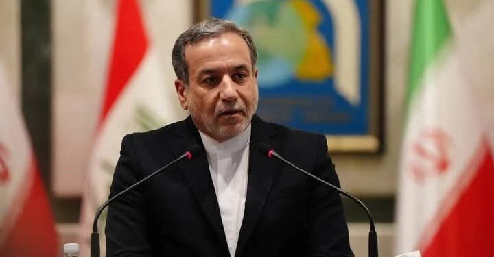 وزير الخارجية الإيرانى : هجمات إسرائيل على المنشآت النووية والمناطق السكنية انتهاك واضح للقانون الدولي