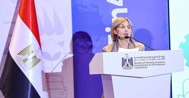 نائب رئيس بنك الاستثمار الأوروبي: مستمرون في شراكتنا مع الحكومة المصرية والقطاع الخاص