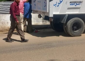 جهود متواصلة لقطاع النظافة بقروى طهطا في رفع المخلفات والتراكمات