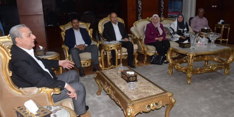 اجتماع ليلي امتد لثلاث ساعات.. لمحافظ الغربية