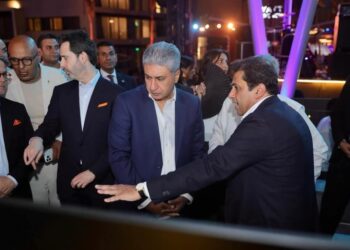وزير السياحة يفتتح أول فندق للفنون في مصر وأفريقيا
