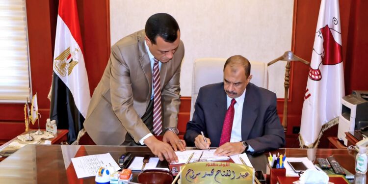 محافظ سوهاج يعتمد نتيجة الشهادة الإعدادية بنسبة نجاح 64.39%