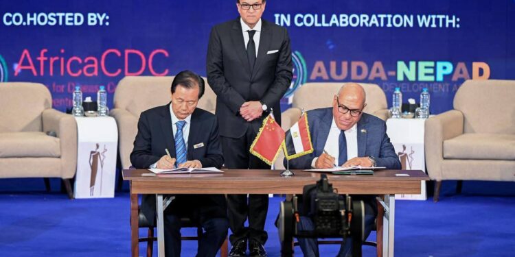 عقد شراكة الهيئة العربية للتصنيع للأجهزة الطبية XGY وشركة لتأسيس الشركة العربية – الصينية للصناعات الطبية