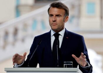 ماكرون: شددت على نتنياهو ضرورة الالتزام بوقف إطلاق النار مع إيران