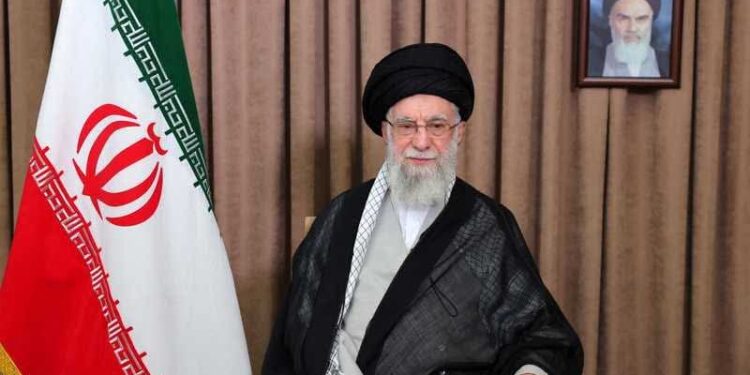 غياب خامنئي يثير التساؤلات وسط تصاعد التوترات الإقليمية