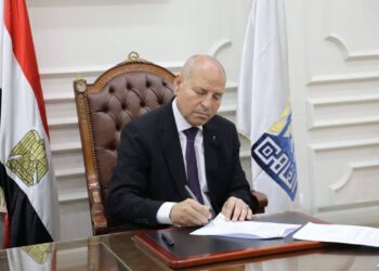 محافظ القاهرة يعتمد تنسيق القبول بالثانوى العام بحد أدنى 230 درجة