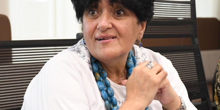 ايزيس الدولي لمسرح المرأة يفتح باب التقديم للعروض العربية والأجنبية