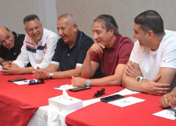 كامل أبو علي يرحب بالجهاز الفني للمصري بقيادة التونسي “نبيل الكوك