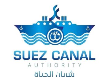 رئيس هيئة قناة السويس: حركة الملاحة بالقناة منتظمة ولم تتأثر بحادث غرق الحفار