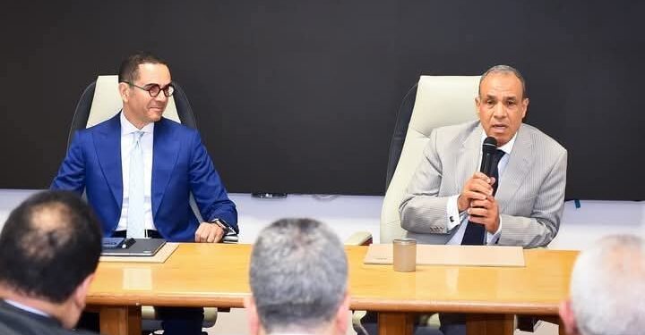 وزير الخارجية والهجرة يستقبل وزير الاستثمار والتجارة الخارجية