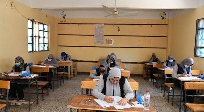 رصد اولياء امور مصر لسير الامتحانات 