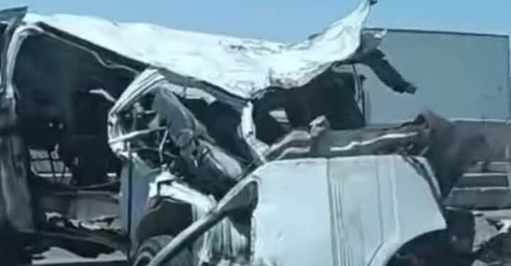 الدكتور خالد عبدالغفار يتابع تداعيات حادث الطريق الإقليمي بالمنوفية ويامر بتوفير كافة سُبل الرعاية الطبية