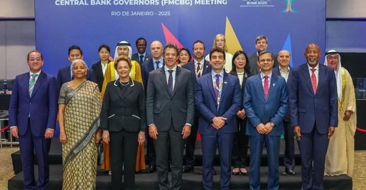 وزير المالية بالبرازيل  على دول «البريكس» ان تتبنى  دفع جهود ضمان استدامة الديون للدول الناشئة