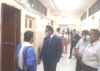 دويدار يزور مستشفى الصدر لتفقد إجراءات العمل خلال ساعات الليل