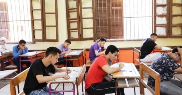 المركز الإعلامي لمجلس الوزراء: نظام الثانوية العامة قائم ومستمر.. و”البكالوريا” بديل اختياري