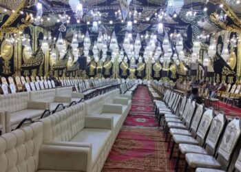 حين يتحوّل العزاء إلى عرض اجتماعي