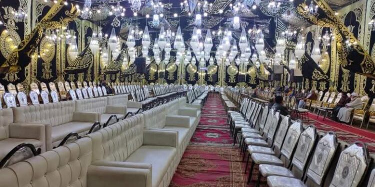 حين يتحوّل العزاء إلى عرض اجتماعي