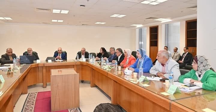 وزير الري يشهد فعاليات ورشة عمل “مشروع دراسة جدوى “تثبيت خط الشاطئ” بكفر الشيخ