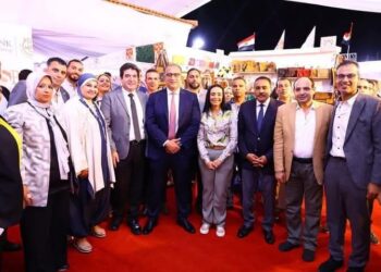 د. مايا مرسي تفتتح معرض للحرف اليدوية بالساحل الشمالي بحضور محافظ مطروح