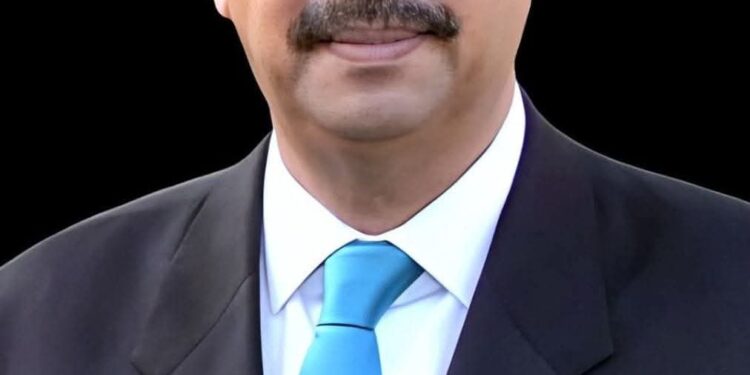 محافظ سوهاج يُحيل واقعة اعتراض صاحب محل تجاري على حملة إزالة الإشغالات إلى النيابة الإدارية