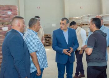 وزير الإنتاج الحربي يطلع على أحدث التطورات في مصنع 81