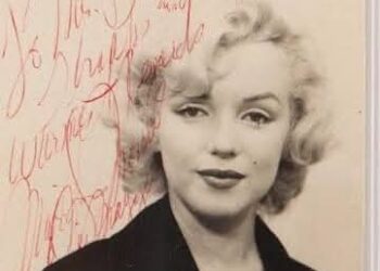 21 ألف دولار مقابل لحظة “عابرة”: صورة تخلد جزءاً من حياة مارلين مونرو