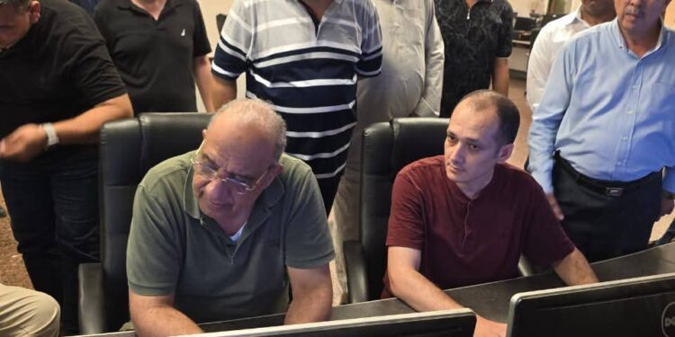 وزير الكهرباء في زيارة ميدانية لمحطة الشباب المركبة بالإسماعيلية