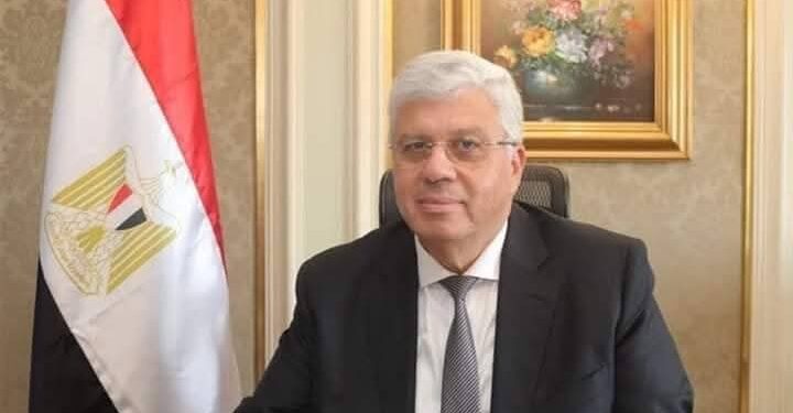 وزير التعليم العالى والبحث العالمى د أيمن عاشور ،إنجازات ملموسه ولكن !!