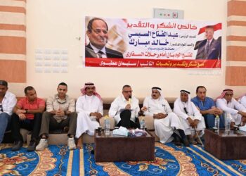 محافظ جنوب سيناء يلتقي مشايخ وعواقل وشباب دهب بوادي مجيرح 