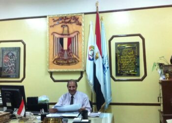  نفس السبورة. بس المستقبل مش واحد   