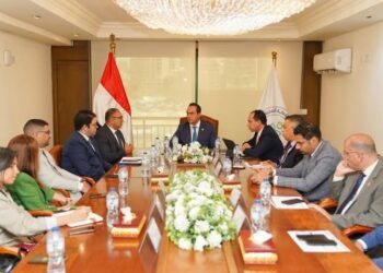 تعزيز التعاون الاستراتيجي بين شركتي BIOMERIEUX Egypt وHYPHENS Solutions 