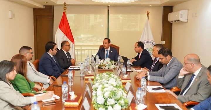 تعزيز التعاون الاستراتيجي بين شركتي BIOMERIEUX Egypt وHYPHENS Solutions