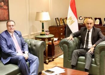 التربية والتعليم مع الجهاز المركزي للتنظيم والإدارة  يبحثان تنفيذ مسابقات شغل وظائف معلم مساعد