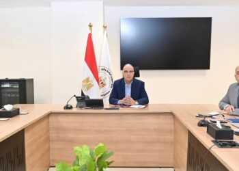 وزير الري يتابع تطورات مشروع إدارة مياه دلتا النيل