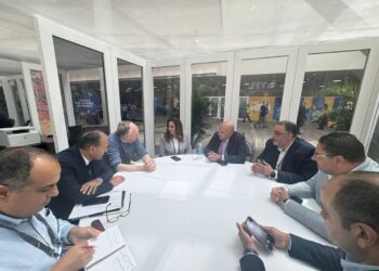 وزيرة التنمية المحلية تلتقي بمؤسس “إزري” لبحث التعاون